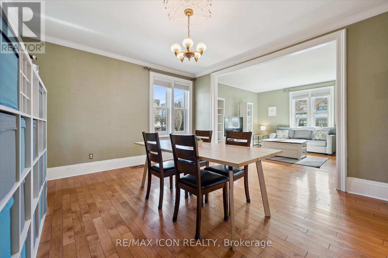 20 Linden Avenue, Kitchener, Ontario  N2G 2A4 - Photo 10 - X12922416