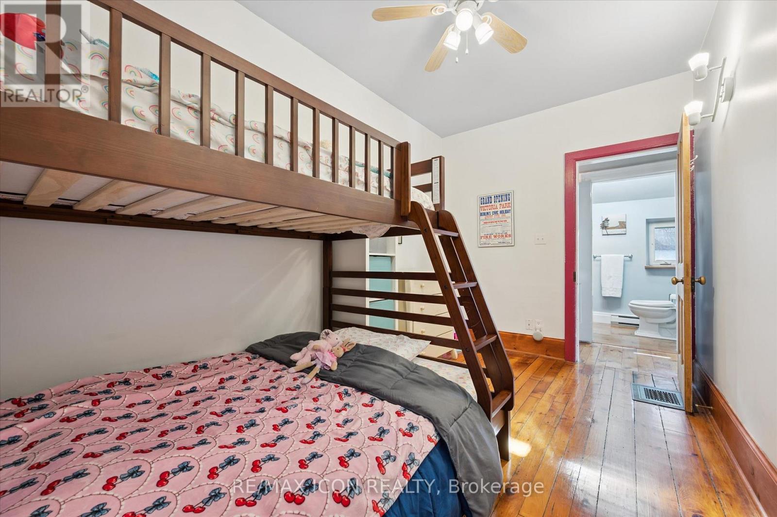 20 Linden Avenue, Kitchener, Ontario  N2G 2A4 - Photo 19 - X12922416