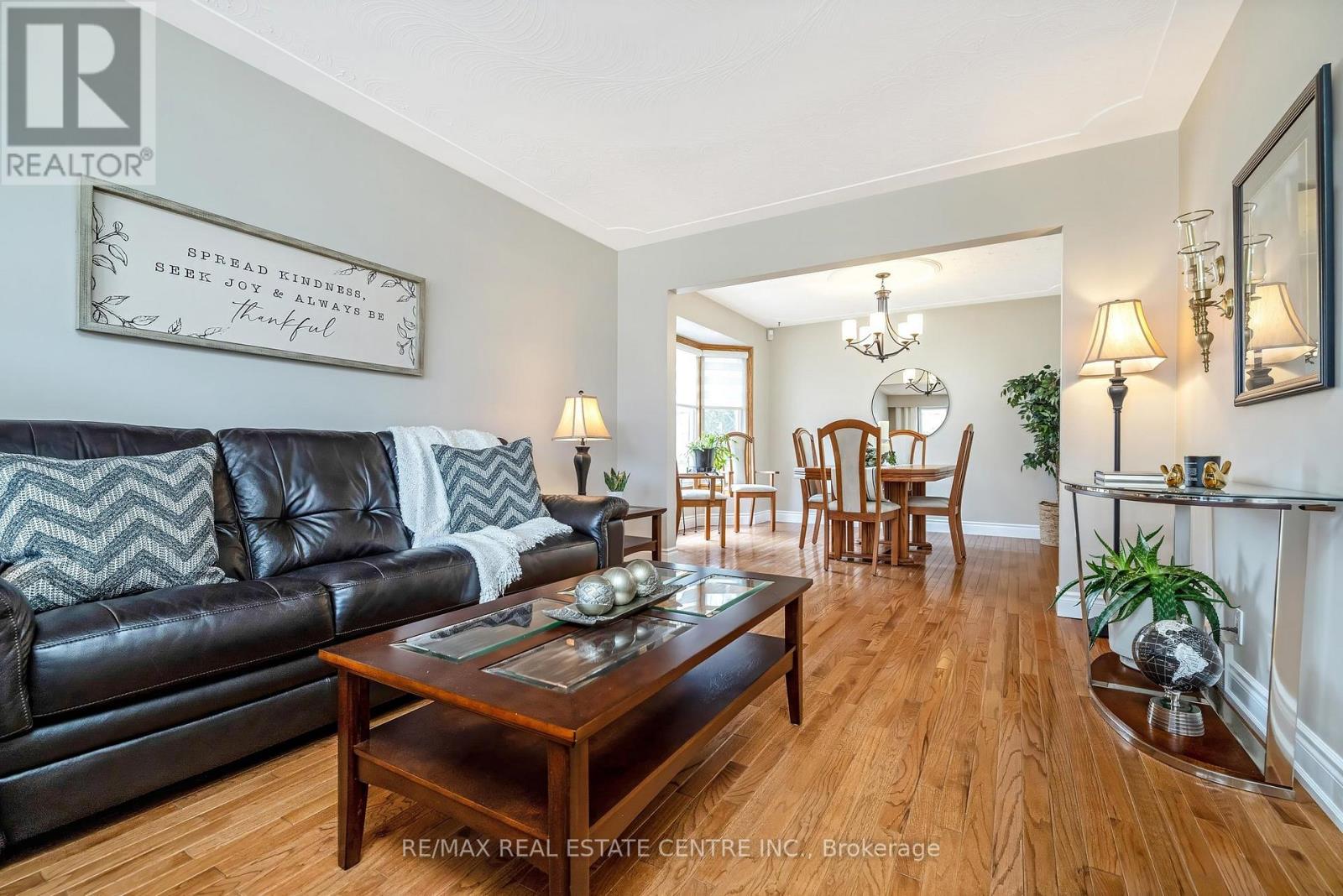 9 Cloverdale Crescent, Wilmot, Ontario  N0B 2H0 - Photo 12 - X12922432