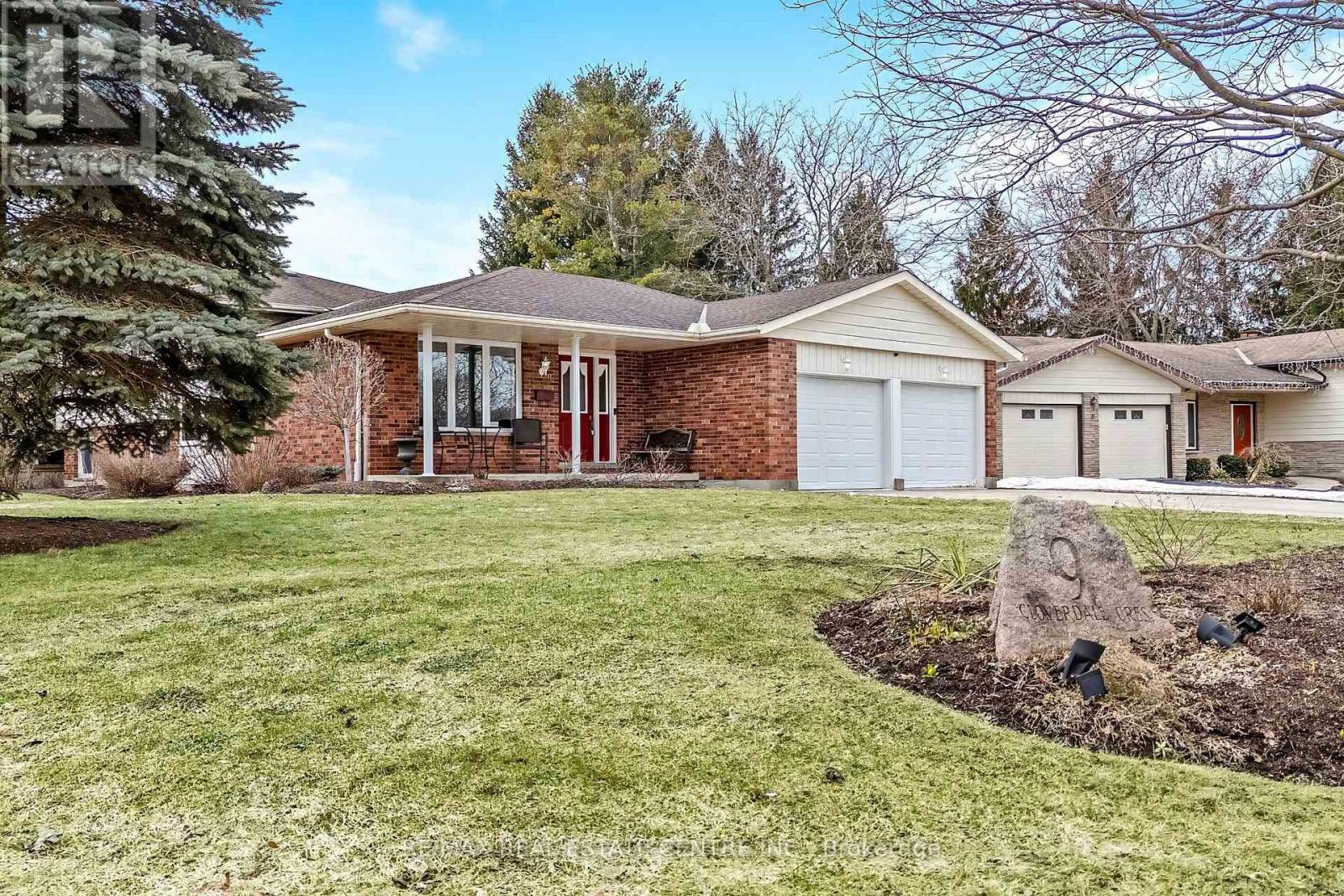 9 Cloverdale Crescent, Wilmot, Ontario  N0B 2H0 - Photo 2 - X12922432