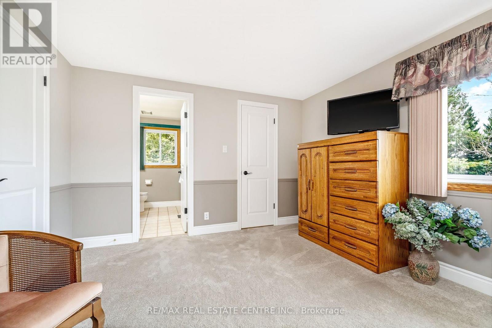 9 Cloverdale Crescent, Wilmot, Ontario  N0B 2H0 - Photo 25 - X12922432