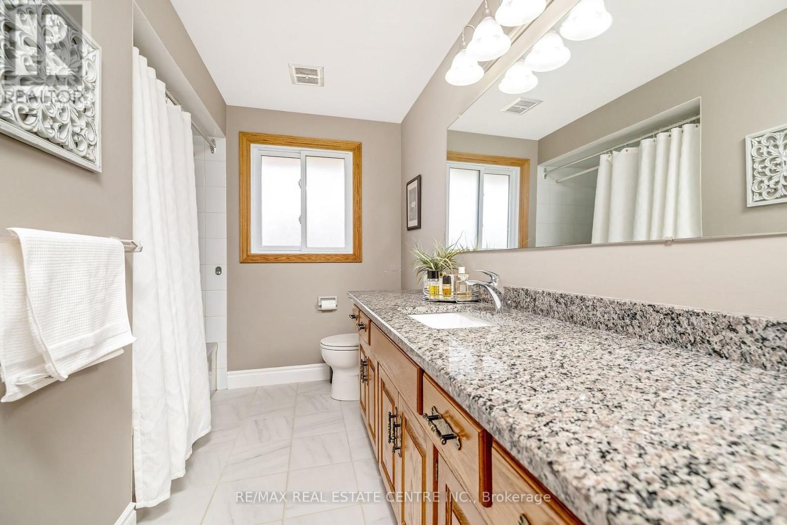 9 Cloverdale Crescent, Wilmot, Ontario  N0B 2H0 - Photo 28 - X12922432