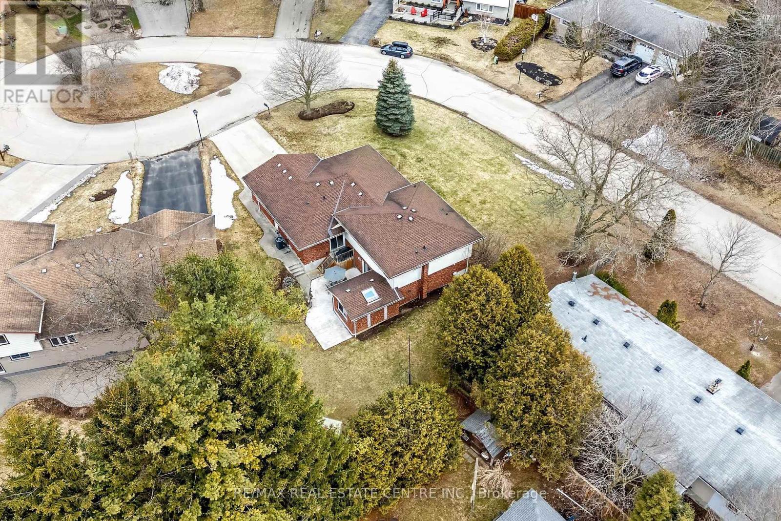 9 Cloverdale Crescent, Wilmot, Ontario  N0B 2H0 - Photo 37 - X12922432