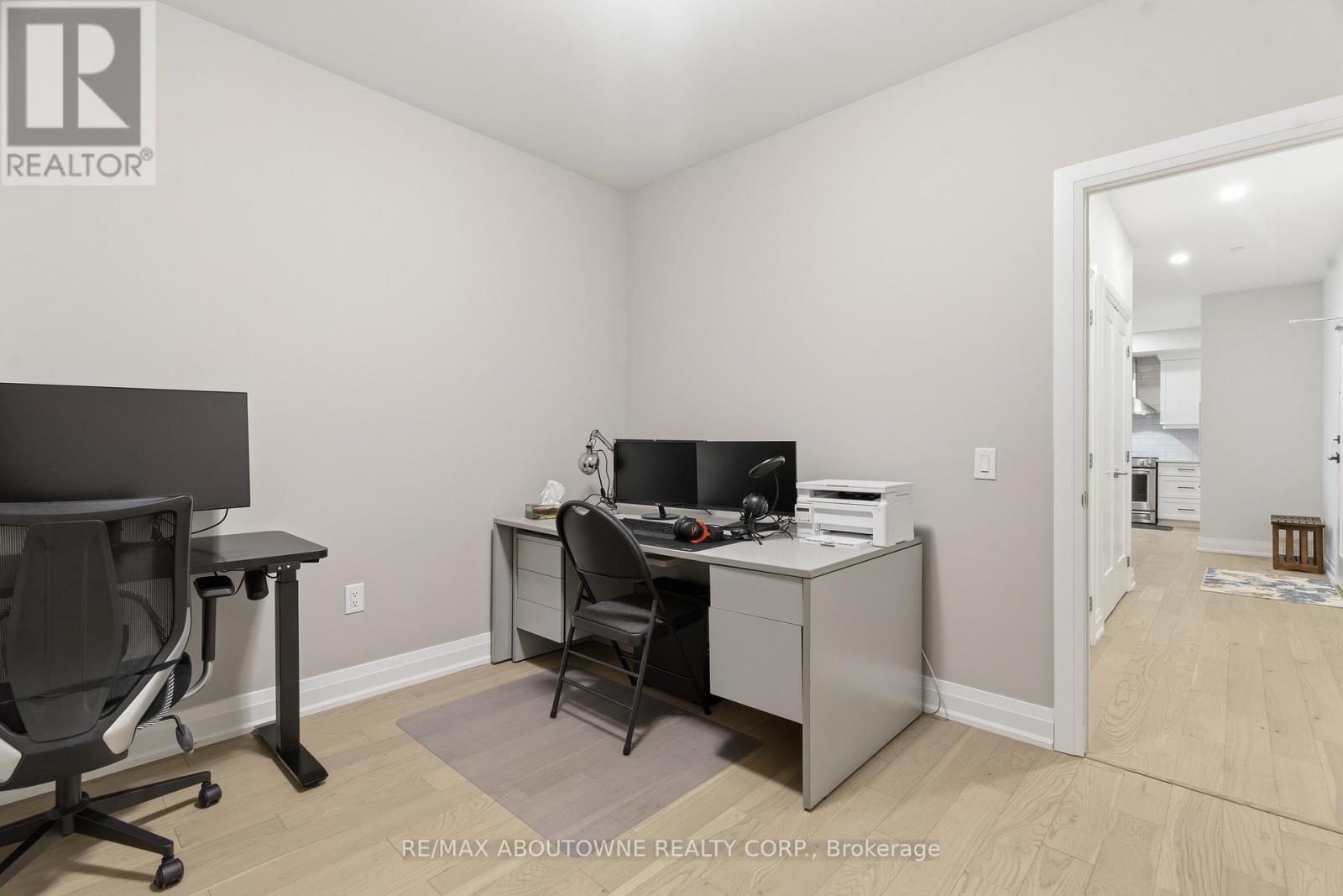 506 - 71 Wyndham Street S, Guelph, Ontario  N1E 0T7 - Photo 11 - X12922450