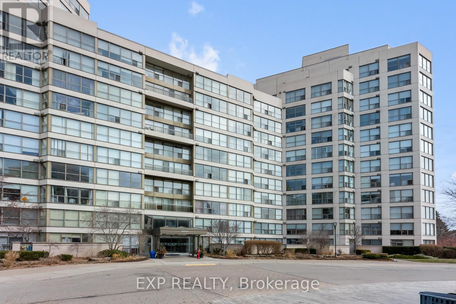 918 - 2261 Lake Shore Boulevard W, Toronto, Ontario  M8V 3X1 - Photo 2 - W12922362