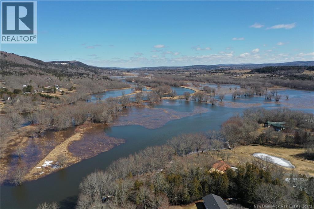 24 Pleasant Street, Hampton, New Brunswick  E5N 6A5 - Photo 38 - NB135695