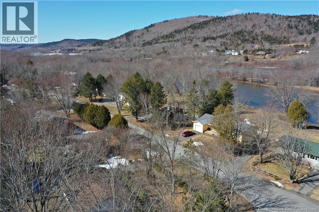 24 Pleasant Street, Hampton, New Brunswick  E5N 6A5 - Photo 44 - NB135695