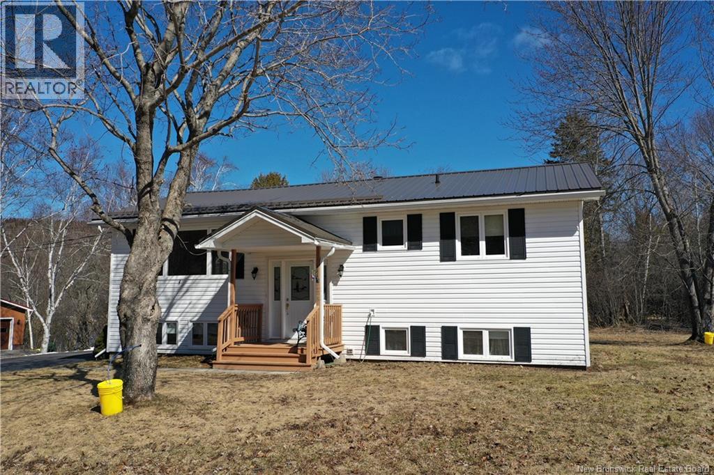 24 Pleasant Street, Hampton, New Brunswick  E5N 6A5 - Photo 46 - NB135695