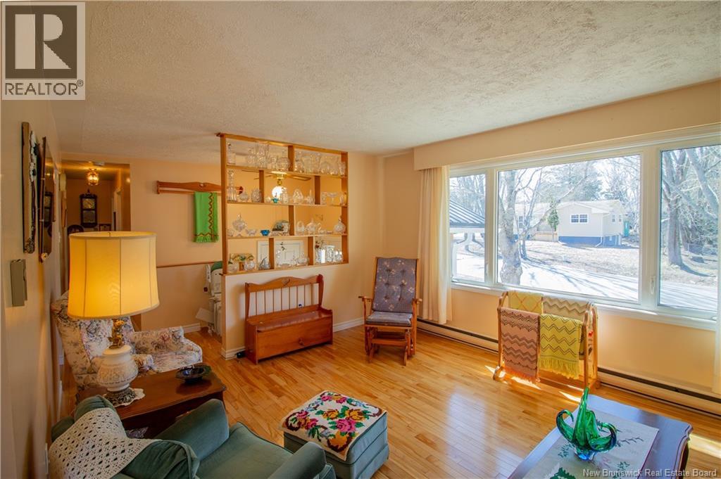 24 Pleasant Street, Hampton, New Brunswick  E5N 6A5 - Photo 9 - NB135695