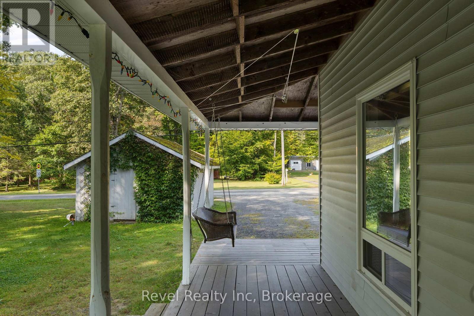 19 Sandy Plains Road, Seguin (Humphrey), Ontario  P2A 2W8 - Photo 4 - X12918248