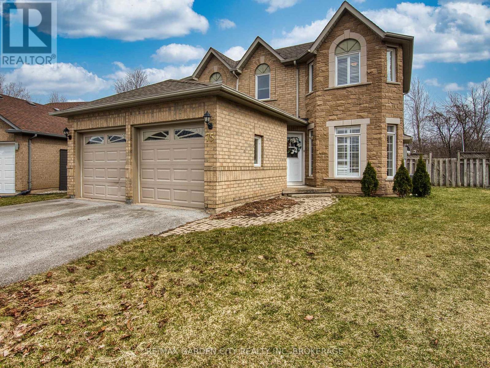 75 Jackson Court E, Welland, Ontario  L3C 7G4 - Photo 1 - X12922494