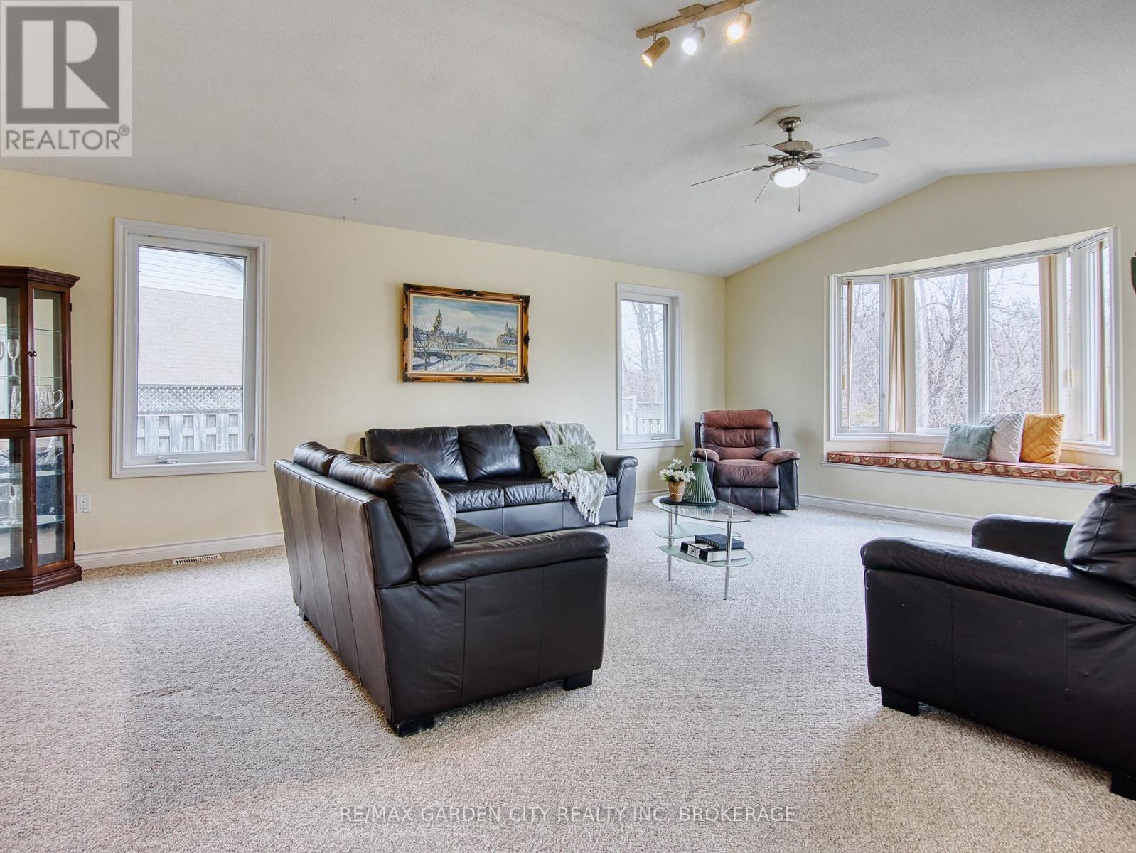 75 Jackson Court E, Welland, Ontario  L3C 7G4 - Photo 17 - X12922494