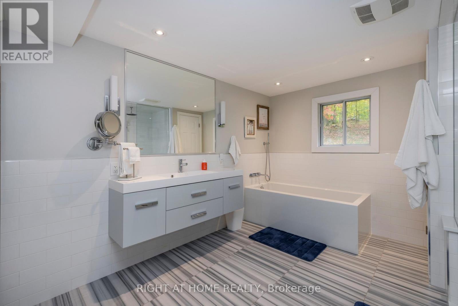 11 Woodland Crescent, Oro-Medonte, Ontario  L4M 4Y8 - Photo 24 - S12922472