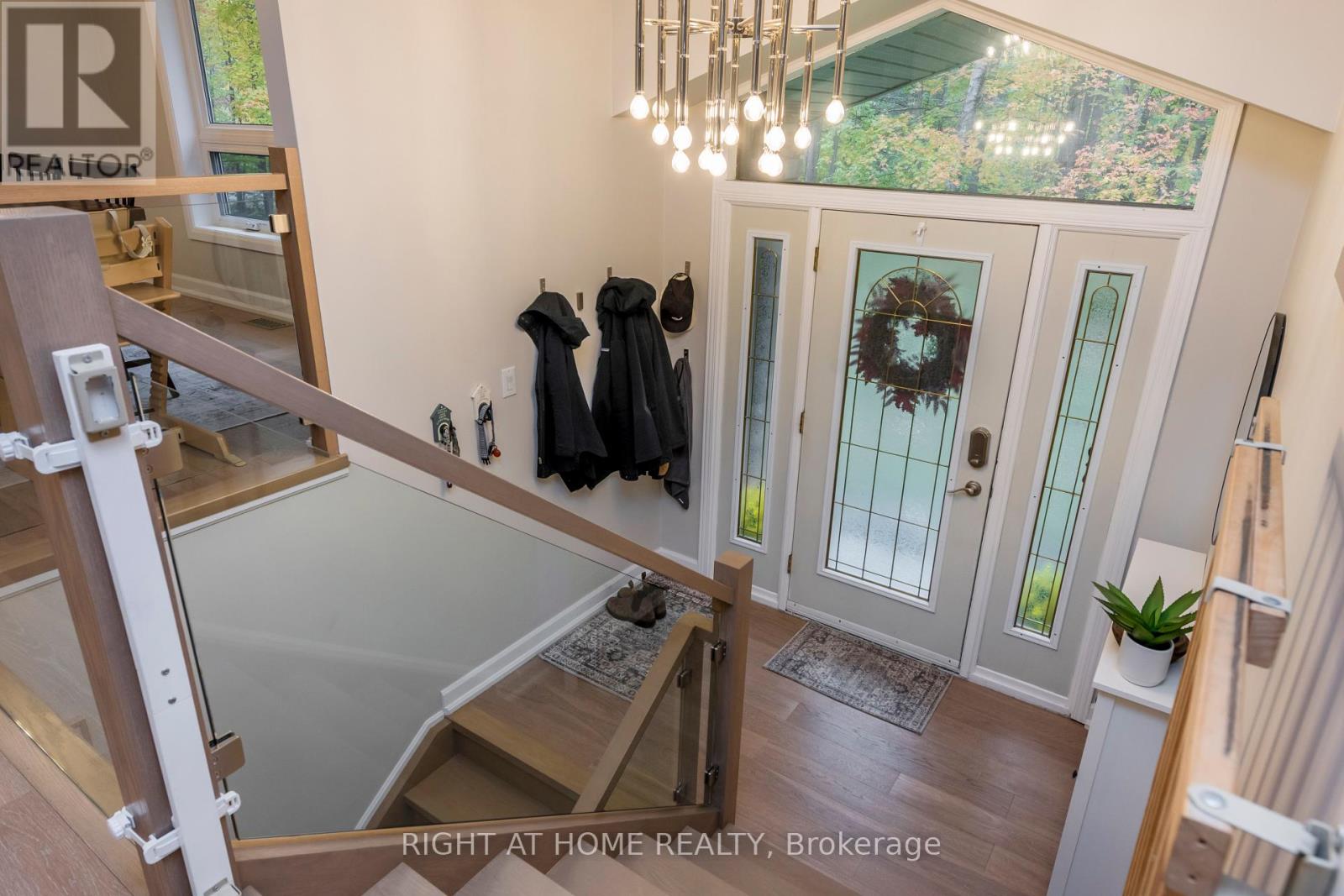 11 Woodland Crescent, Oro-Medonte, Ontario  L4M 4Y8 - Photo 4 - S12922472