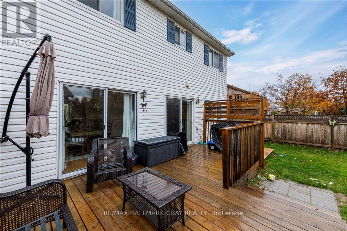 11 Garibaldi Drive, Barrie (Holly), Ontario L4N 8C3 - Photo 15 - S12922490