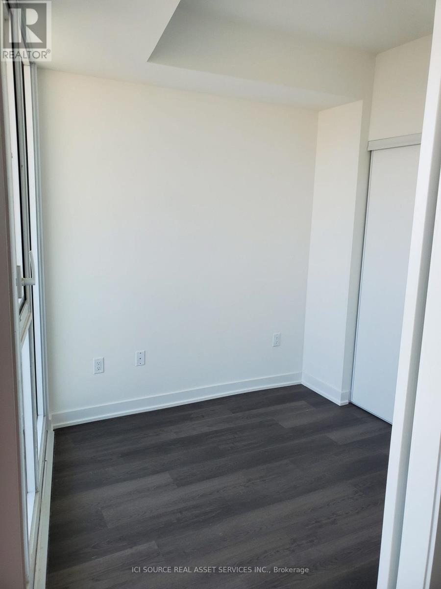 3301 - 3900 Confederation Parkway, Mississauga, Ontario  L5B 0M3 - Photo 6 - W12922456