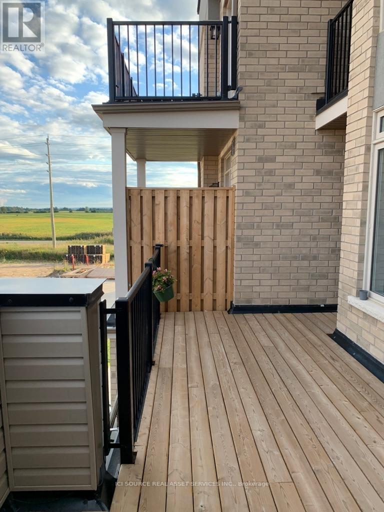 60 Donald Ficht Crescent, Brampton, Ontario  L7A 5H6 - Photo 10 - W12922482