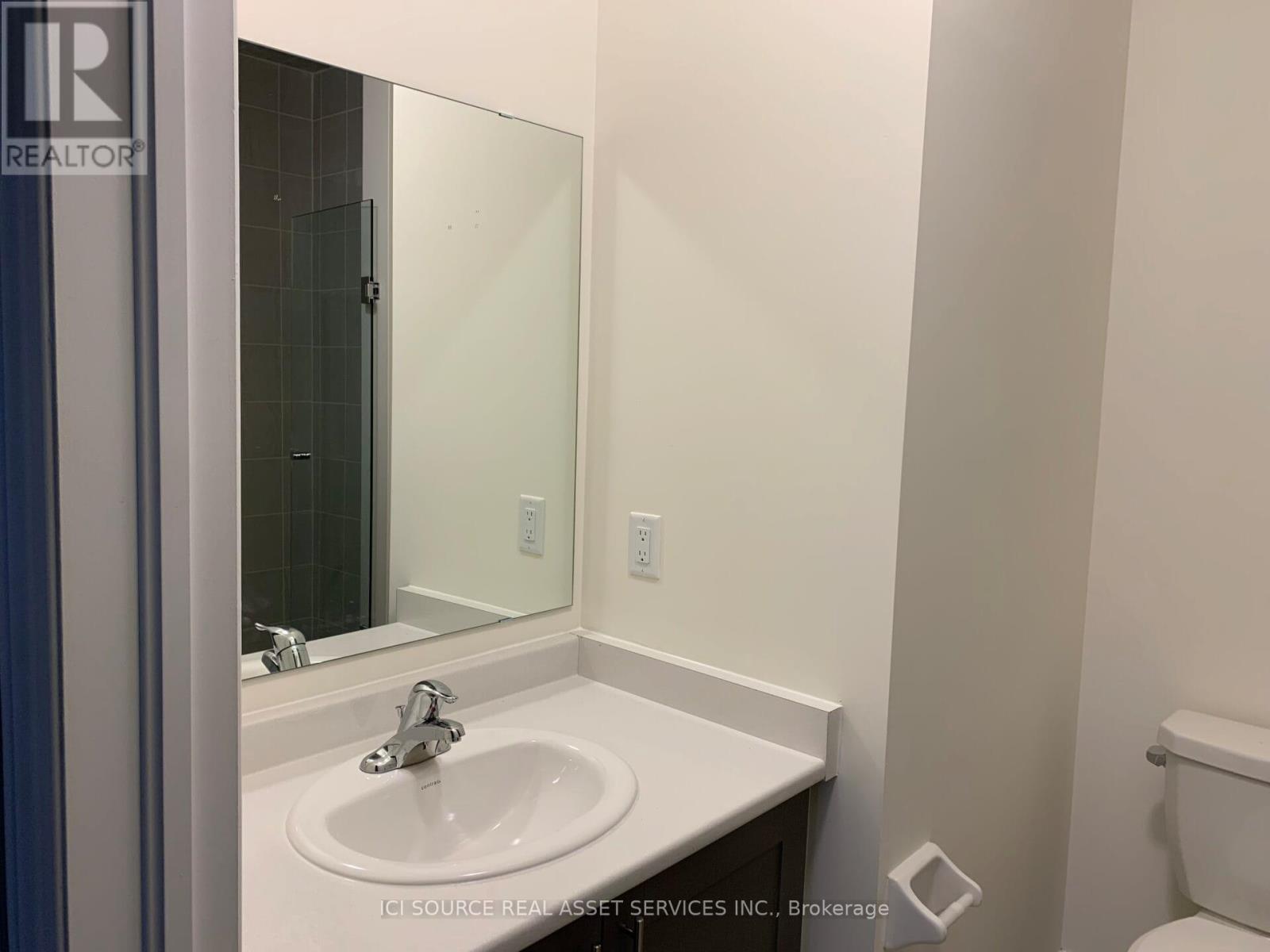 60 Donald Ficht Crescent, Brampton, Ontario  L7A 5H6 - Photo 15 - W12922482