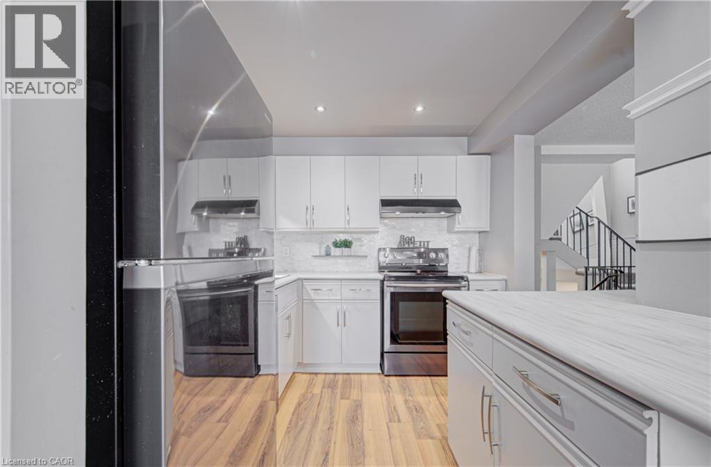 54 Green Valley Drive Unit# 12, Kitchener, Ontario  N2P 1Z9 - Photo 12 - 40814029