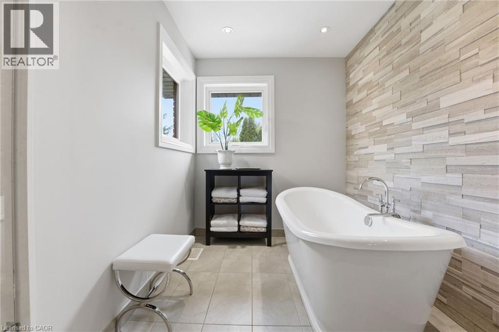 28 Deerview Avenue, Ancaster, Ontario  L9G 4R8 - Photo 32 - 40813728