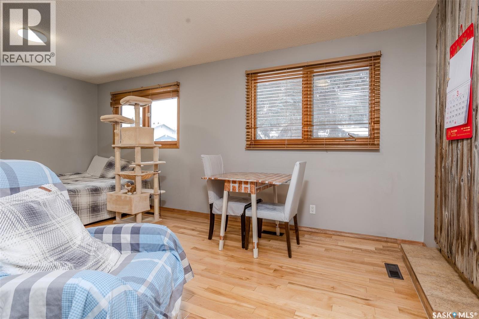 60 Clark Crescent, Saskatoon, Saskatchewan  S7H 3L9 - Photo 3 - SK031344