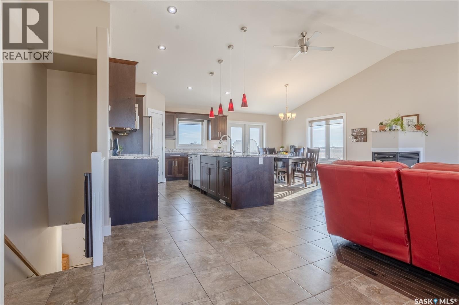 29 Elkwood Drive, Dundurn Rm No. 314, Saskatchewan  S7C 0C5 - Photo 6 - SK031245