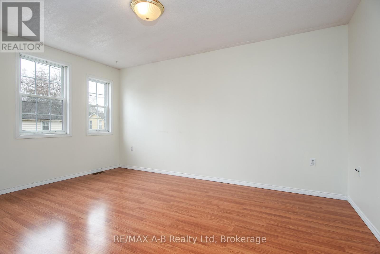 209 Jacob Street, Wilmot, Ontario  N3A 1C5 - Photo 19 - X12915160