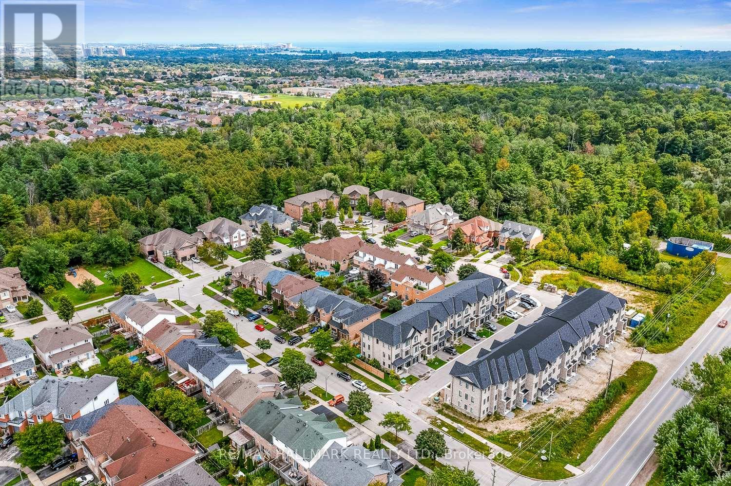 1802 STALLION CHASE, Pickering, Ontario