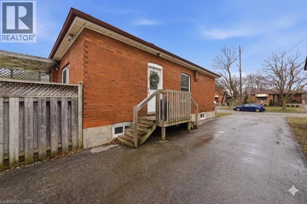 269 Grey Street, Brantford, Ontario  N3S 4W9 - Photo 2 - 40809598