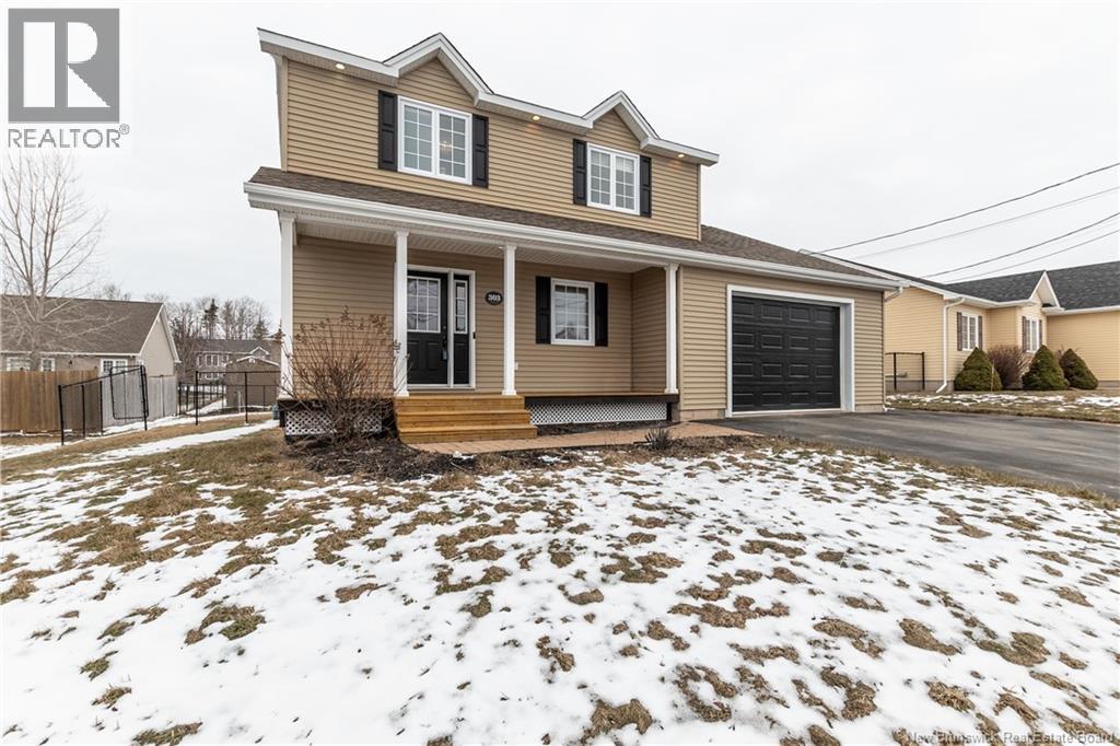 303 Drayton Street, Moncton, New Brunswick  E1A 8W6 - Photo 2 - NB135403