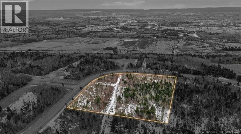 345 Timberline Road, Moncton, New Brunswick  E1G 3G7 - Photo 1 - NB135085