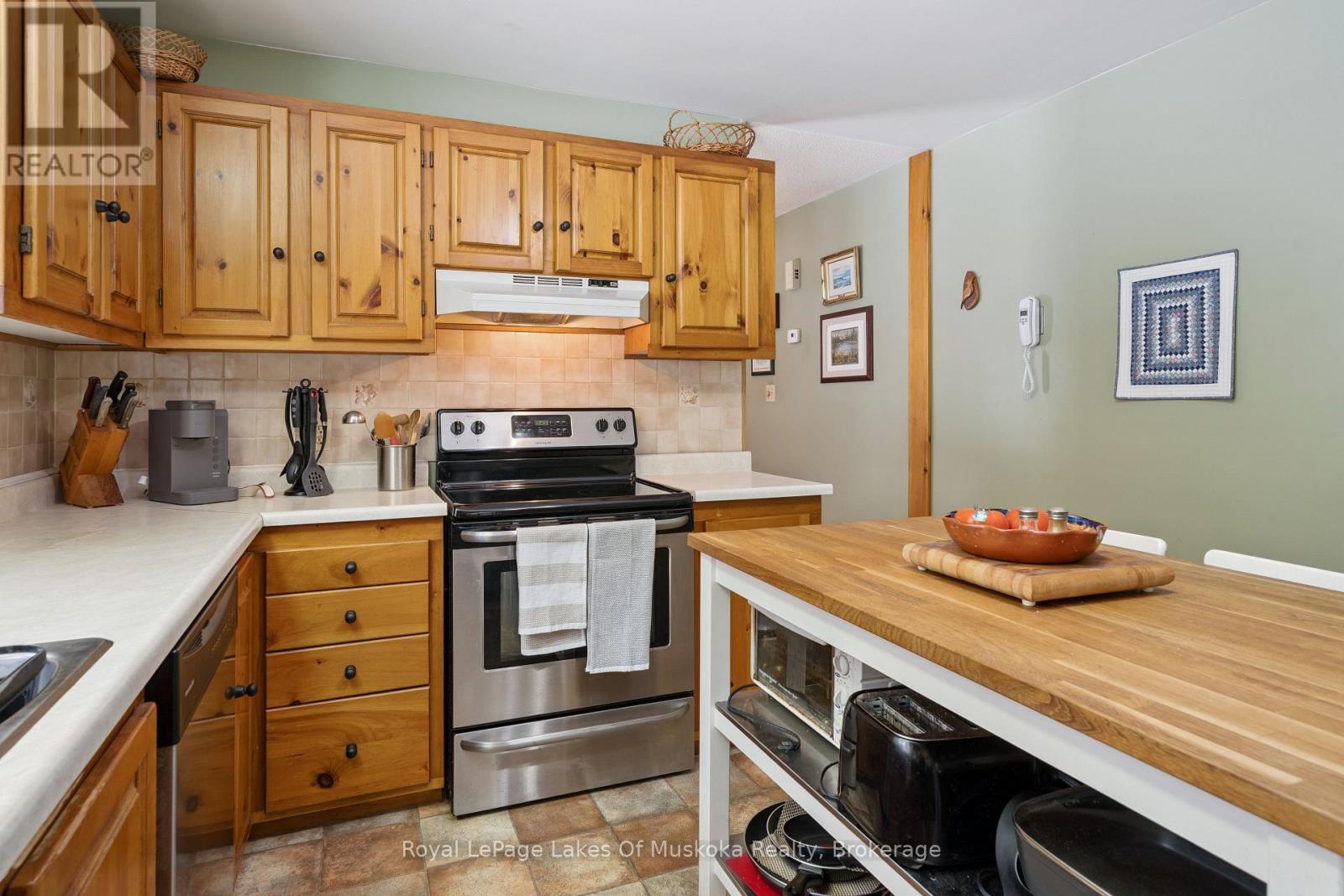 34 Jenner Court, Huntsville, Ontario  P0B 1L0 - Photo 14 - X12922558