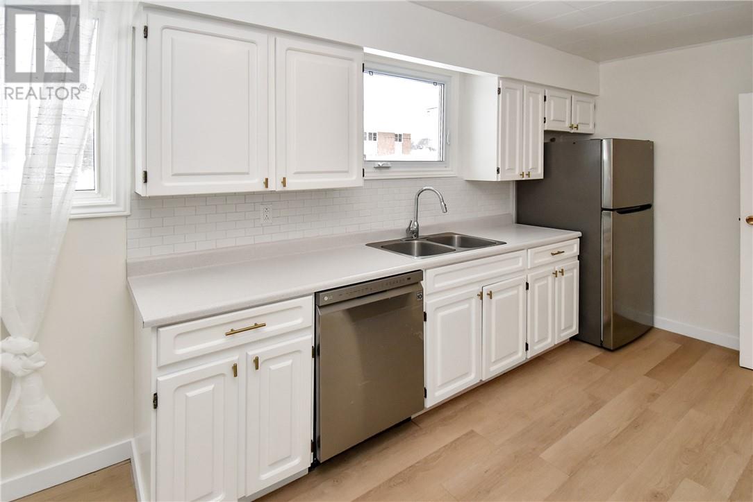 227 Charette Ave, Chelmsford, Ontario  P0M 1L0 - Photo 11 - 2126907