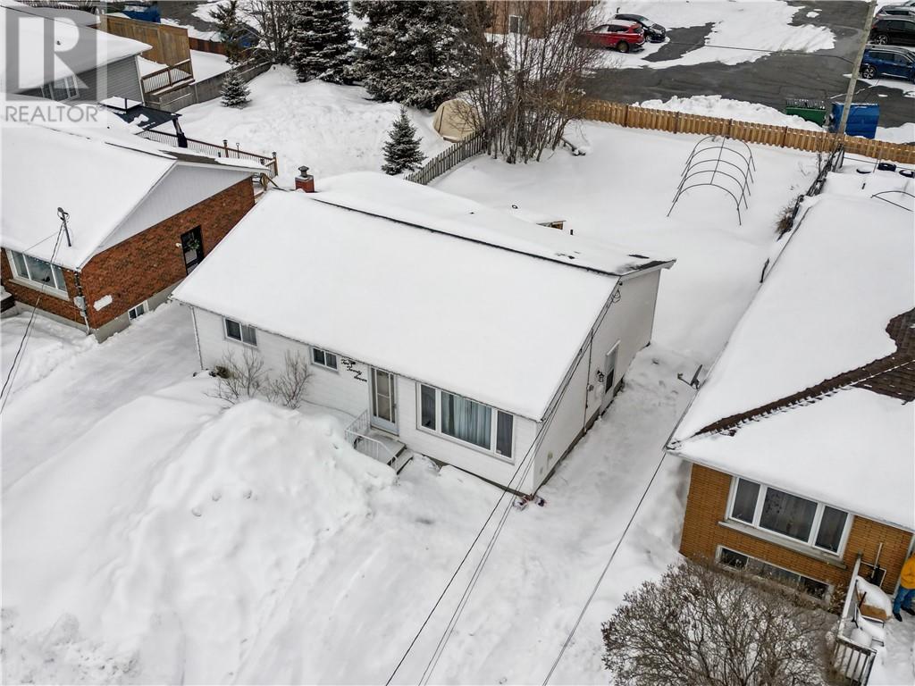 227 Charette Ave, Chelmsford, Ontario  P0M 1L0 - Photo 4 - 2126907