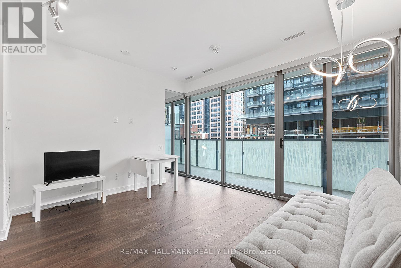 601 - 50 Charles Street E, Toronto, Ontario  M4Y 0C3 - Photo 3 - C12922506