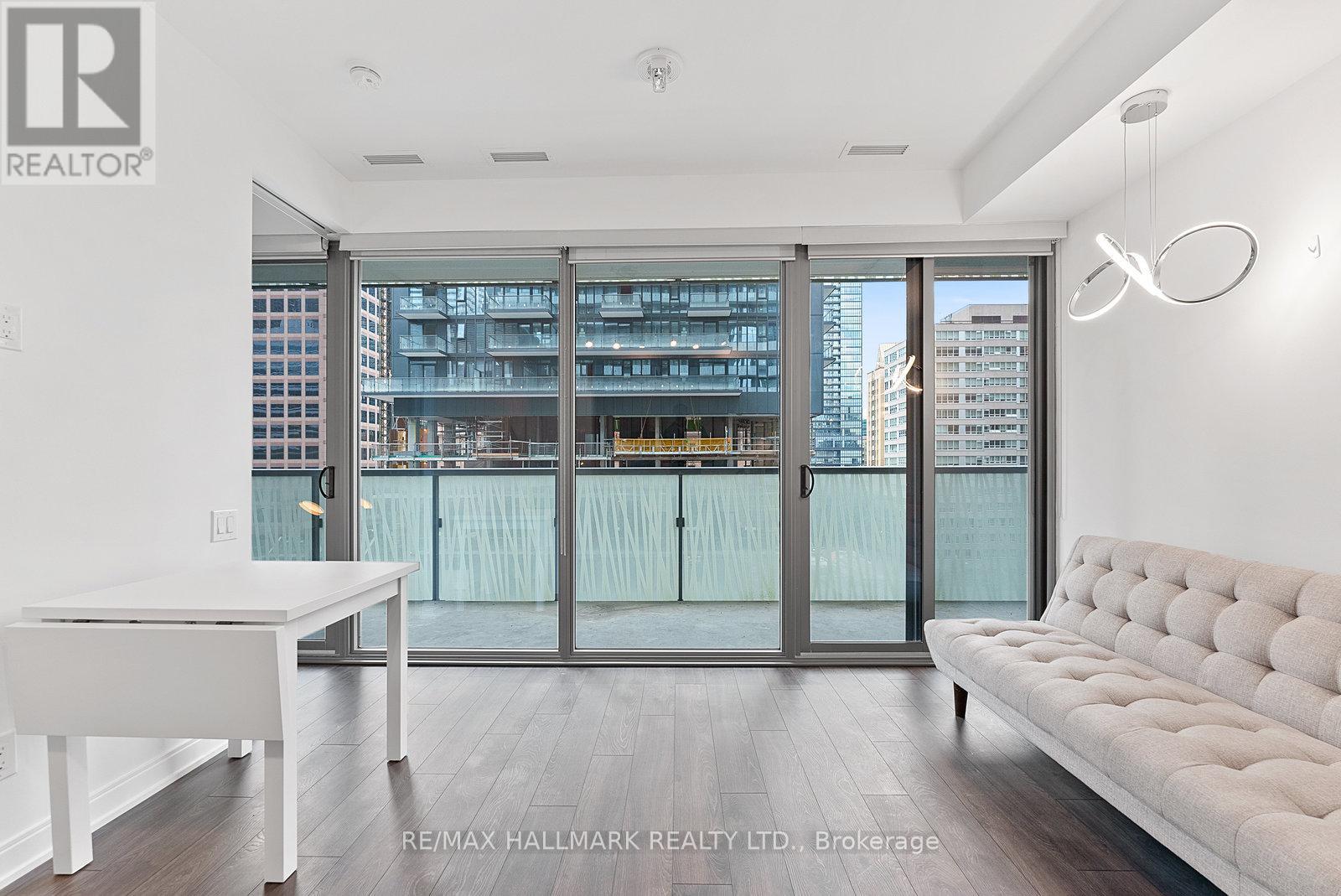 601 - 50 Charles Street E, Toronto, Ontario  M4Y 0C3 - Photo 4 - C12922506