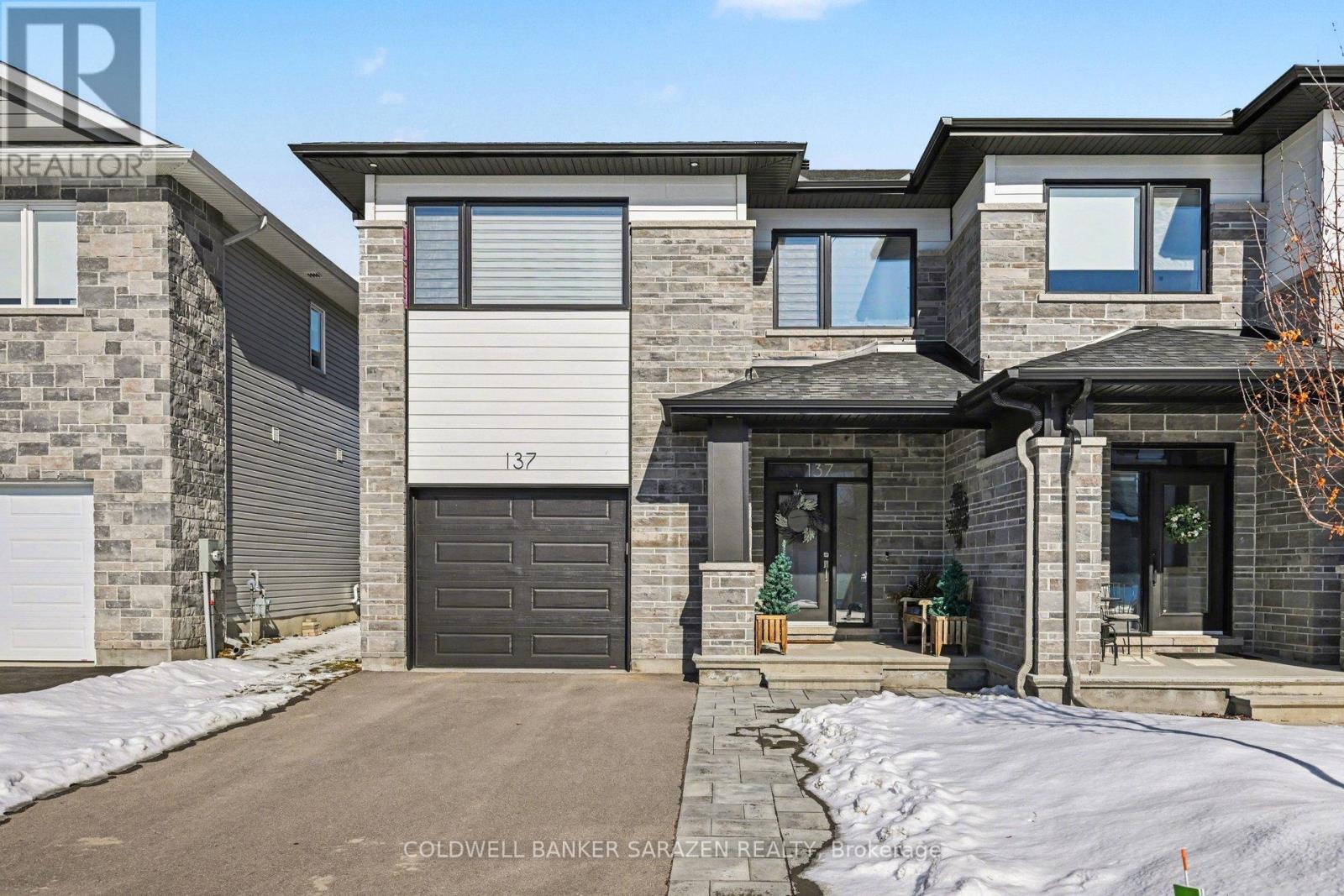 137 Thomas Street S, Arnprior, Ontario  K7S 0J4 - Photo 3 - X12922540