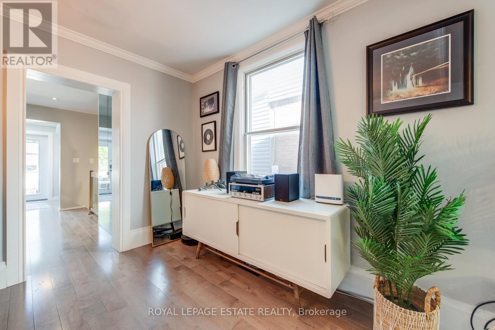 138 Woodmount Avenue, Toronto, Ontario  M4C 3Y8 - Photo 10 - E12922522