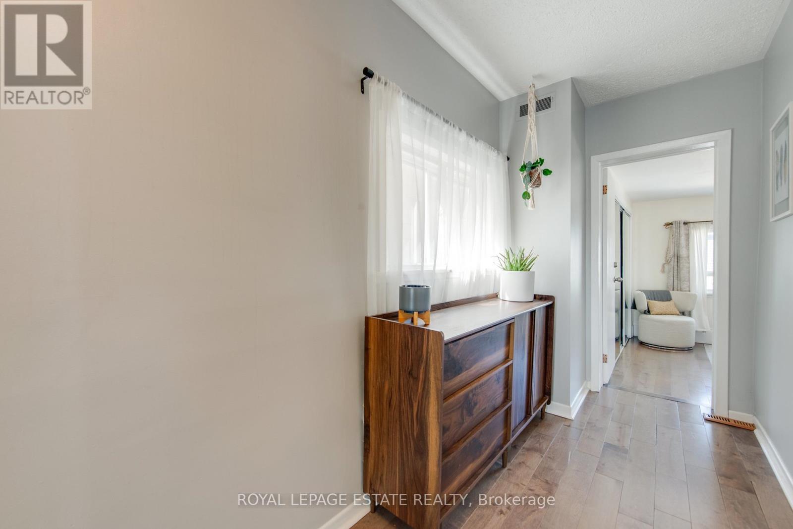 138 Woodmount Avenue, Toronto, Ontario  M4C 3Y8 - Photo 26 - E12922522