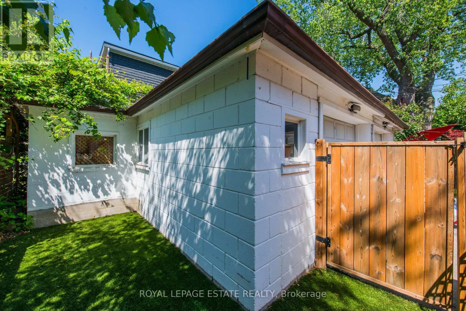 138 Woodmount Avenue, Toronto, Ontario  M4C 3Y8 - Photo 46 - E12922522