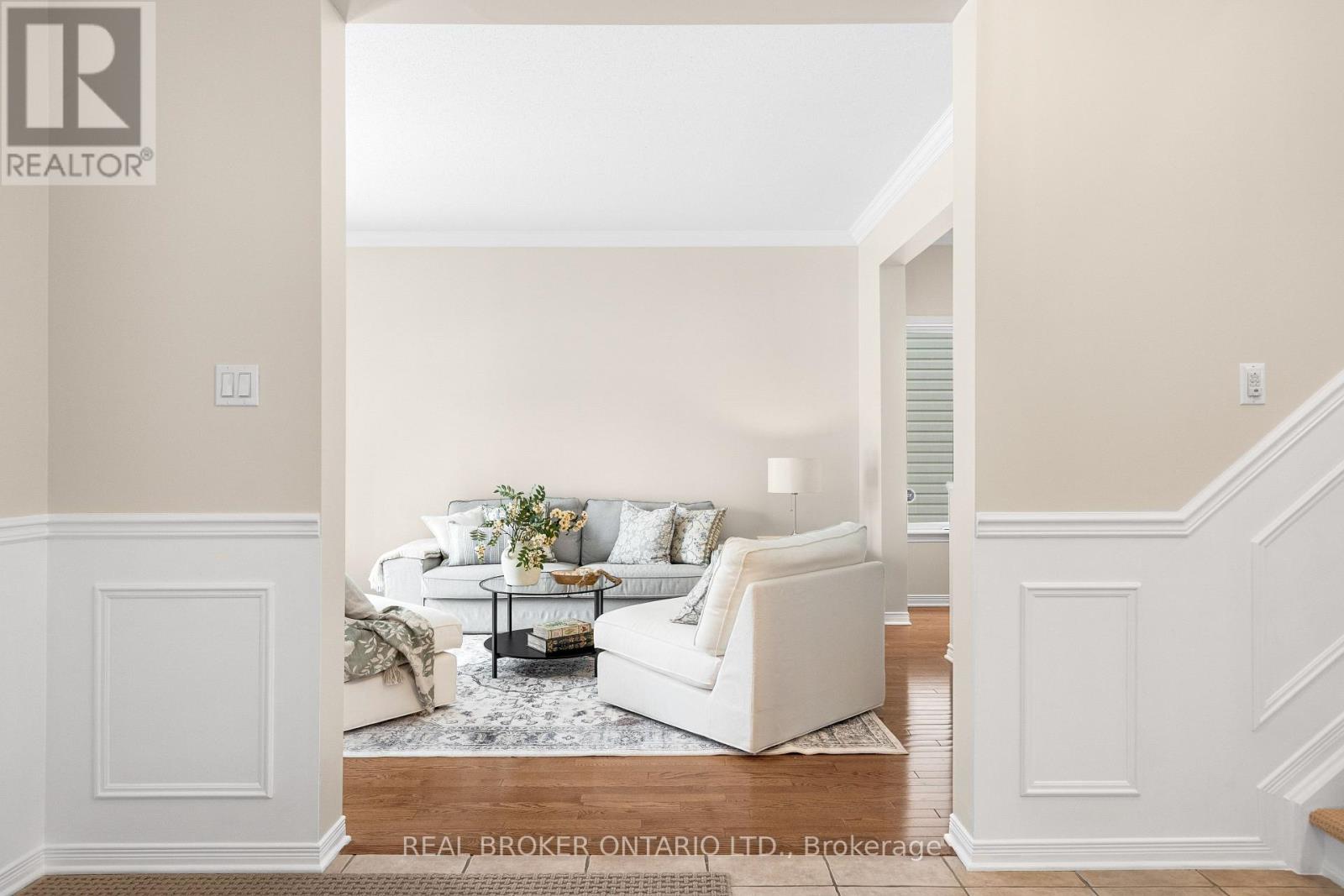 41 Golder's Green Lane, Ottawa, Ontario  K2J 5G2 - Photo 7 - X12922550