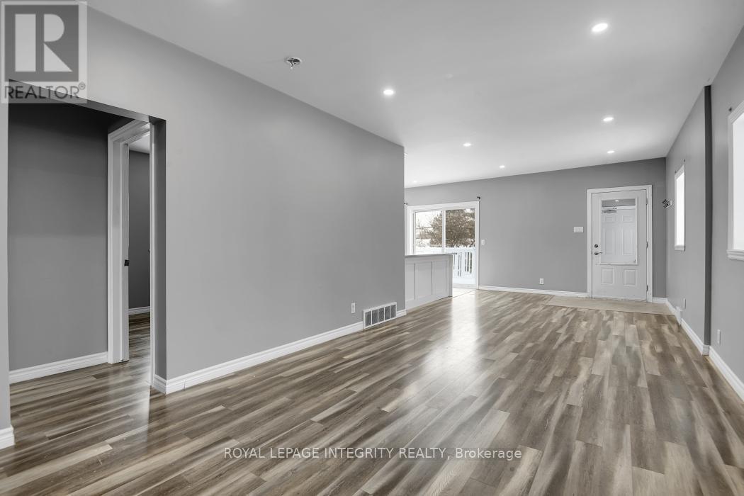 75 St. George Street E, North Glengarry, Ontario  K0C 1A0 - Photo 4 - X12922560