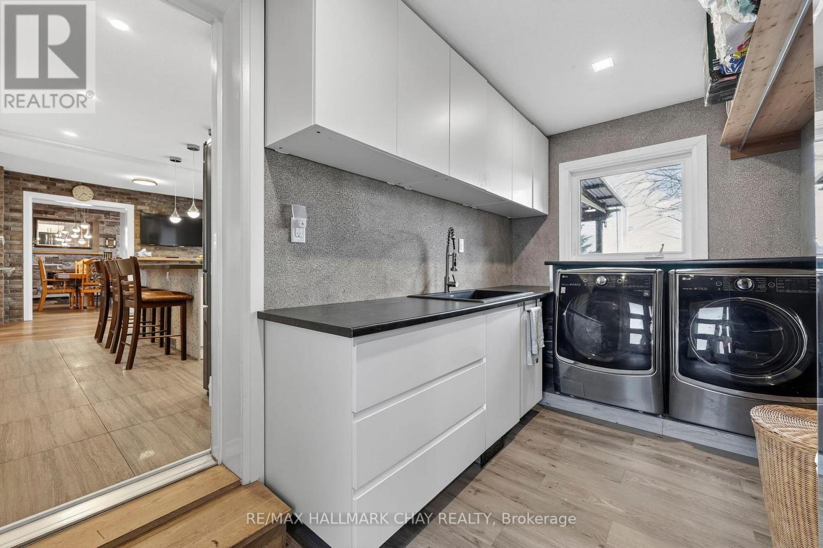 2151 Hughes Drive, Innisfil (Gilford), Ontario  L0L 1R0 - Photo 12 - N12922514