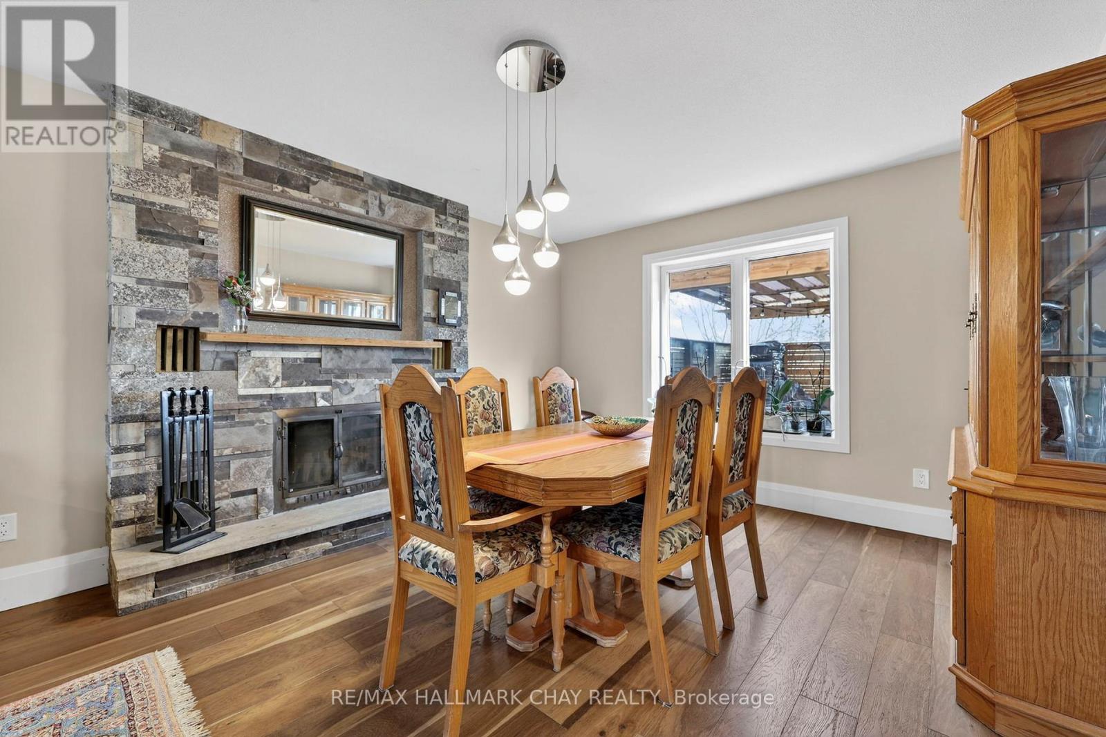 2151 Hughes Drive, Innisfil (Gilford), Ontario  L0L 1R0 - Photo 14 - N12922514