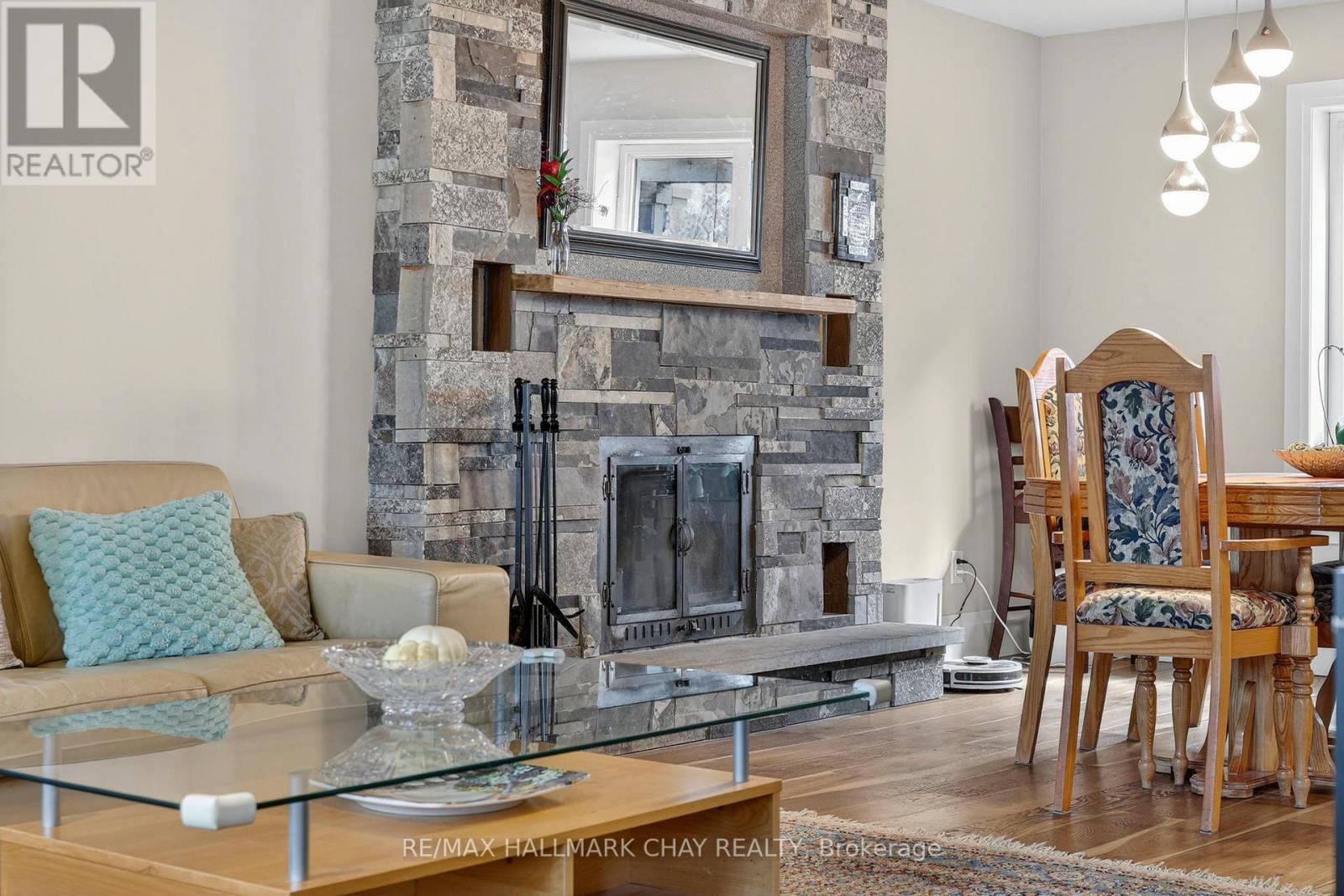 2151 Hughes Drive, Innisfil (Gilford), Ontario  L0L 1R0 - Photo 18 - N12922514