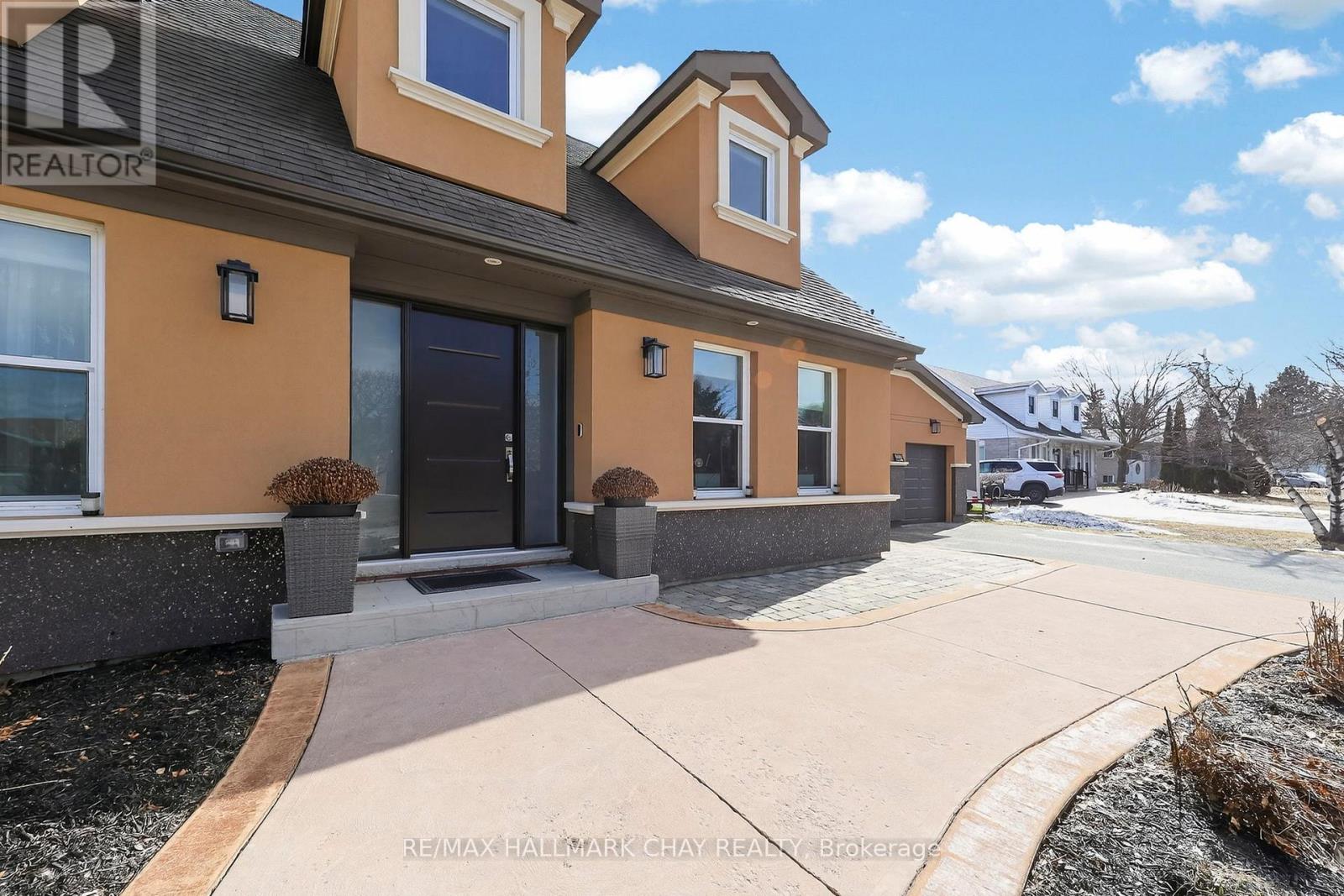 2151 Hughes Drive, Innisfil (Gilford), Ontario  L0L 1R0 - Photo 4 - N12922514