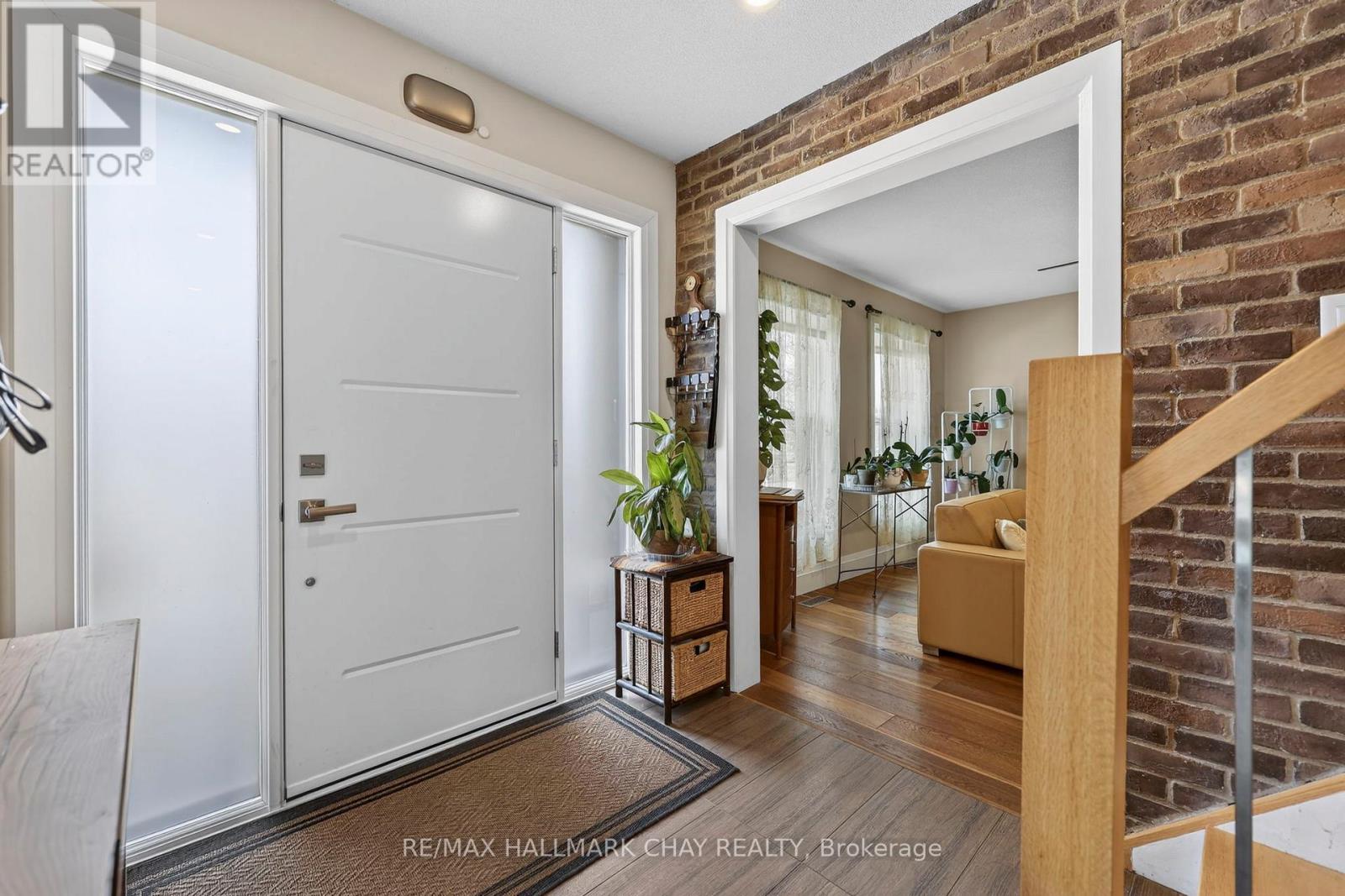 2151 Hughes Drive, Innisfil (Gilford), Ontario  L0L 1R0 - Photo 6 - N12922514