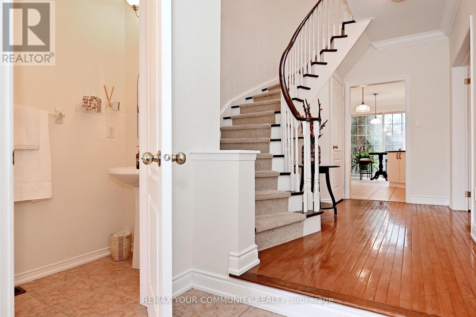 55 Carriage House Court, Richmond Hill, Ontario  L4E 4V3 - Photo 24 - N12922524