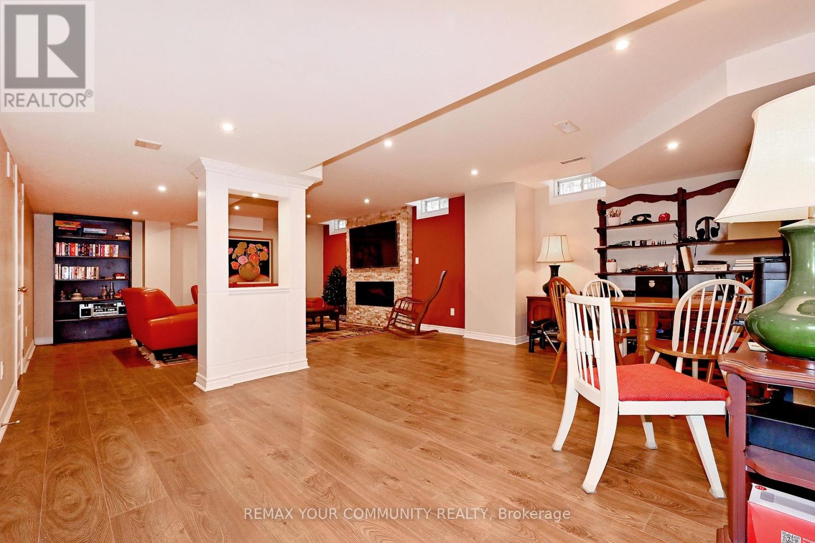 55 Carriage House Court, Richmond Hill, Ontario  L4E 4V3 - Photo 38 - N12922524