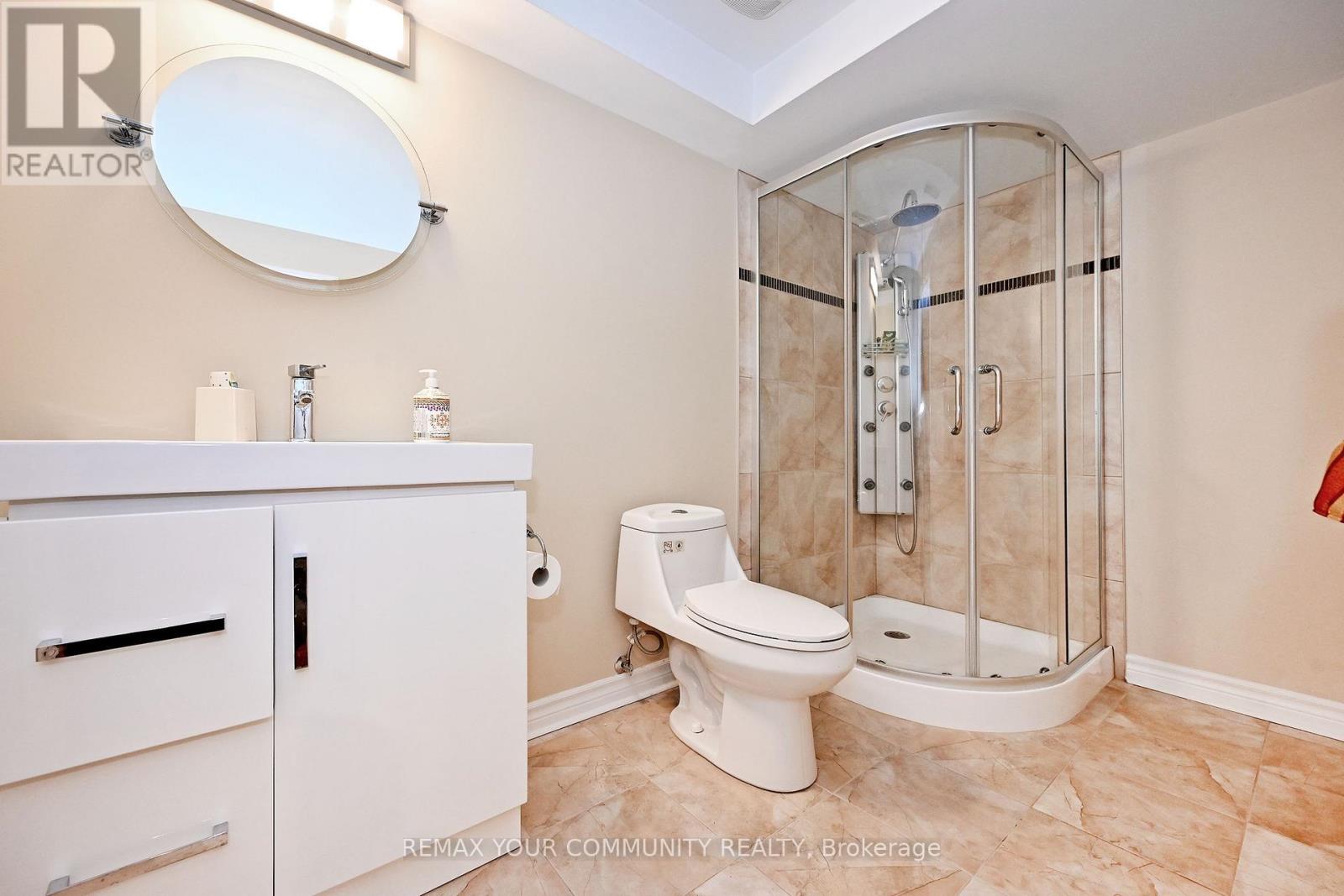 55 Carriage House Court, Richmond Hill, Ontario  L4E 4V3 - Photo 41 - N12922524